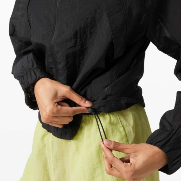 Lululemon Jacket Clear Intention Cropped Black Ladies Size 4 NWT - Picture 6 of 16